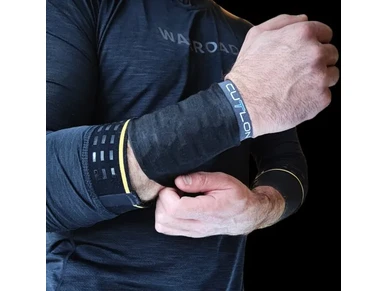 cutlon wrist guards rannesuojat 600x592 2 image
